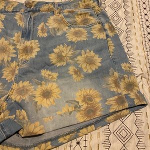 AE sunflower shorts